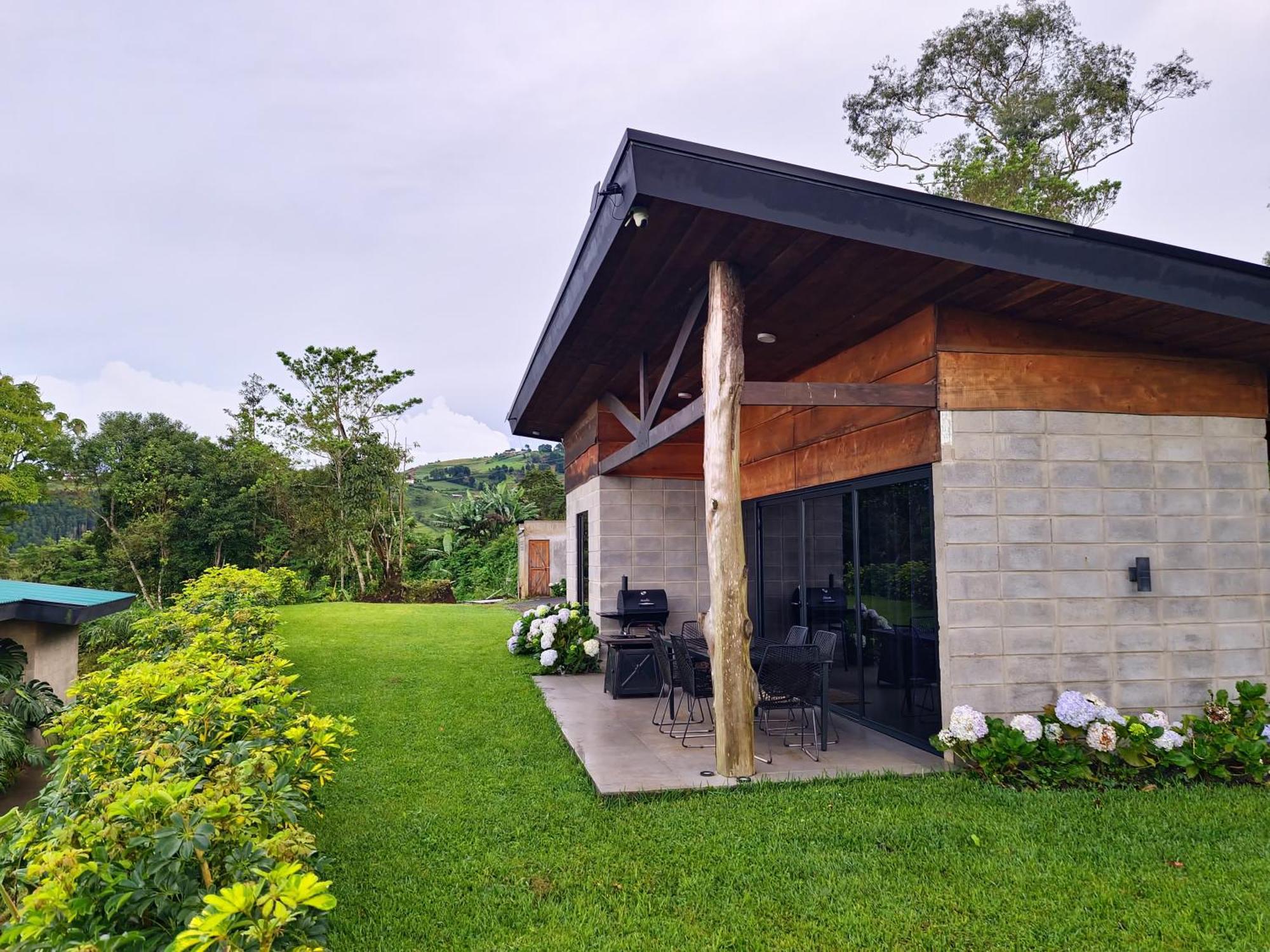 Espectacular Cabana Moderna De Montana + Bosque Nuboso +Wifi Zarcero Exterior photo
